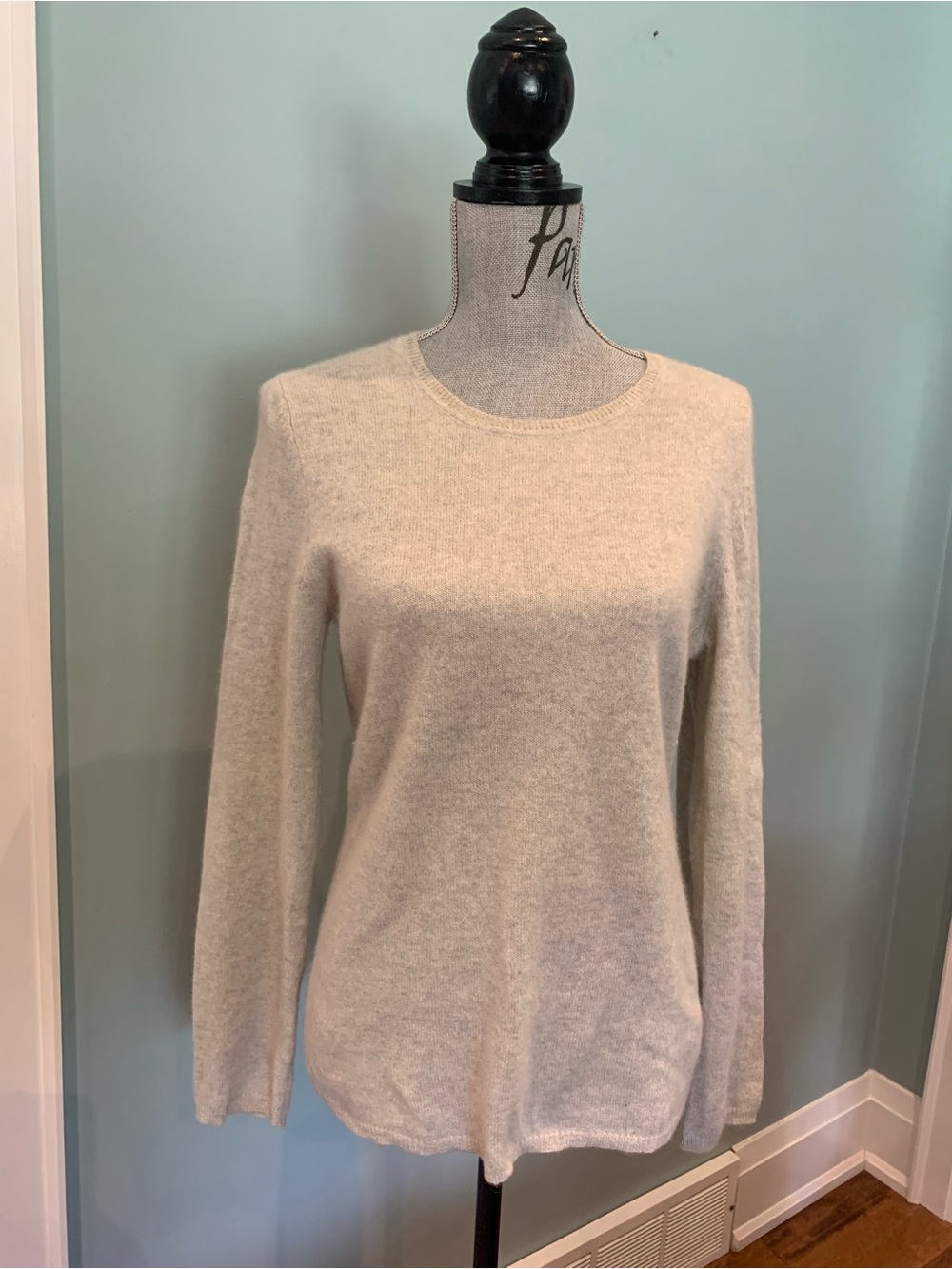 Lord & Taylor Light Gray Cashmere Crewneck Sweater